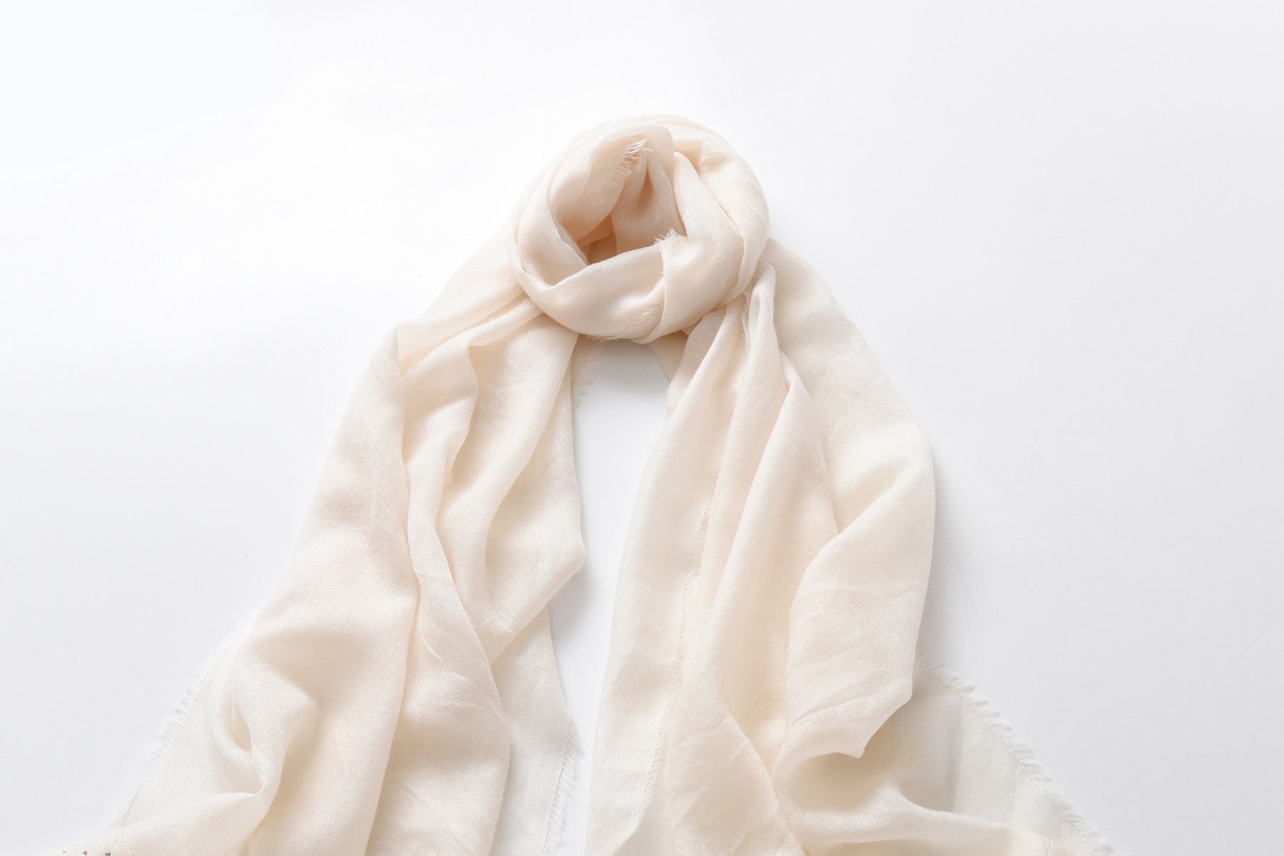 Brilliantem Embellished Ivory Cashmere Scarf with fringe