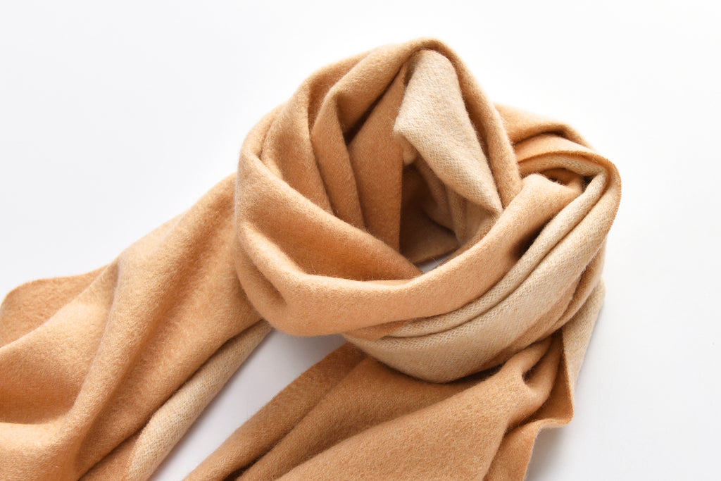 Double-Sided Cashmere Scarf in Peach & Ivory