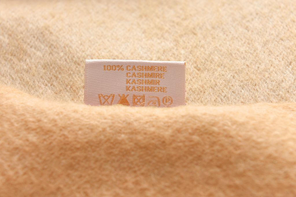 Double-Sided Cashmere Scarf in Peach & Ivory