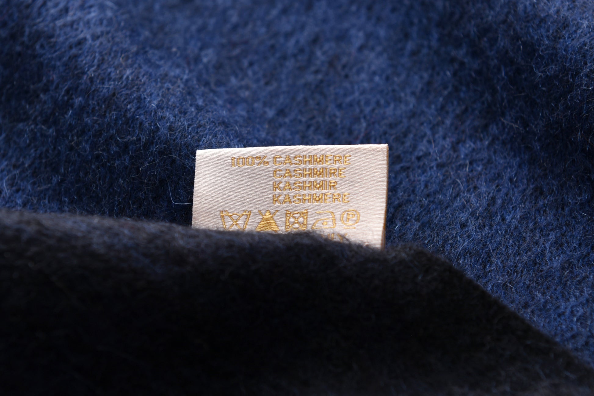 Double-Sided Cashmere Scarf in Navy Blue