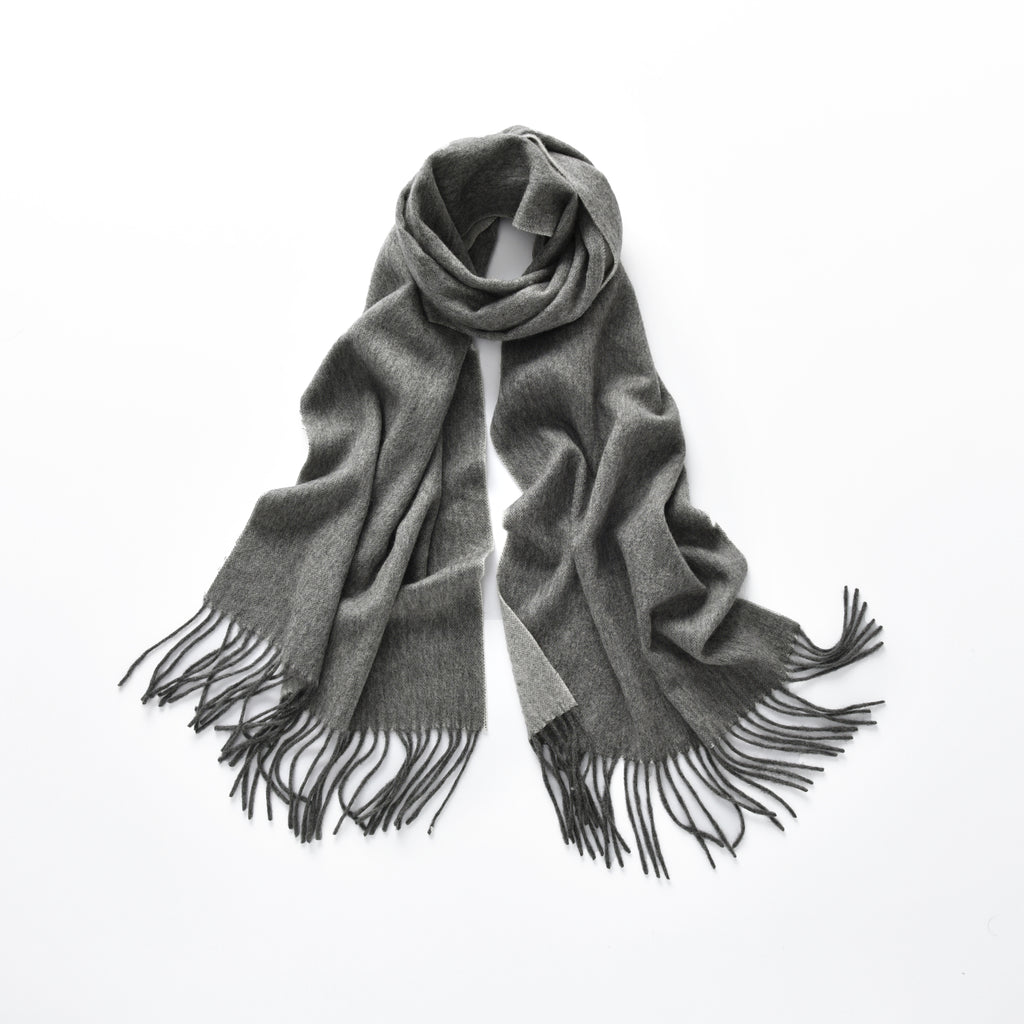 Double-Sided Cashmere Scarf in Grey
