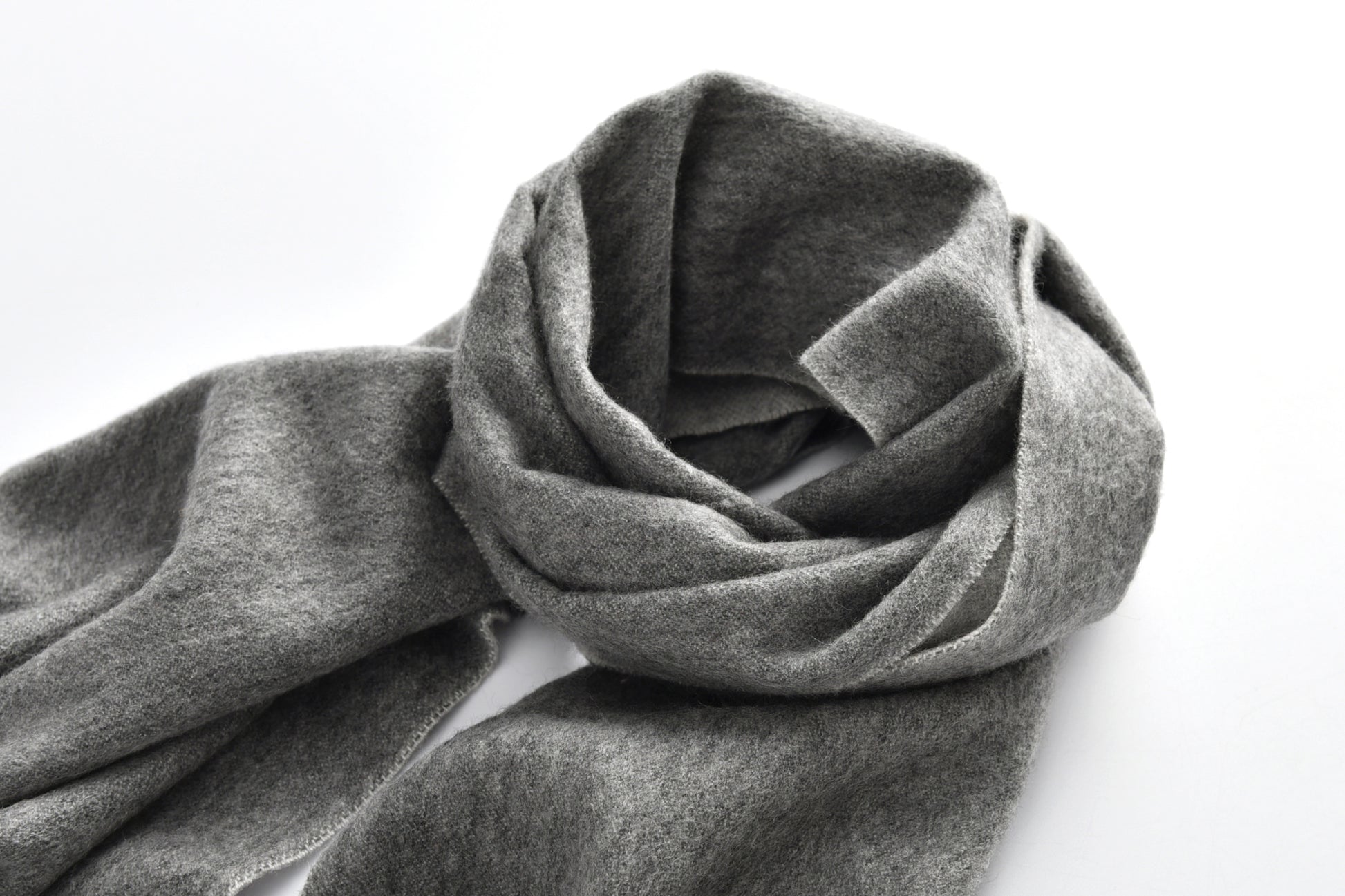 Double-Sided Cashmere Scarf in Grey
