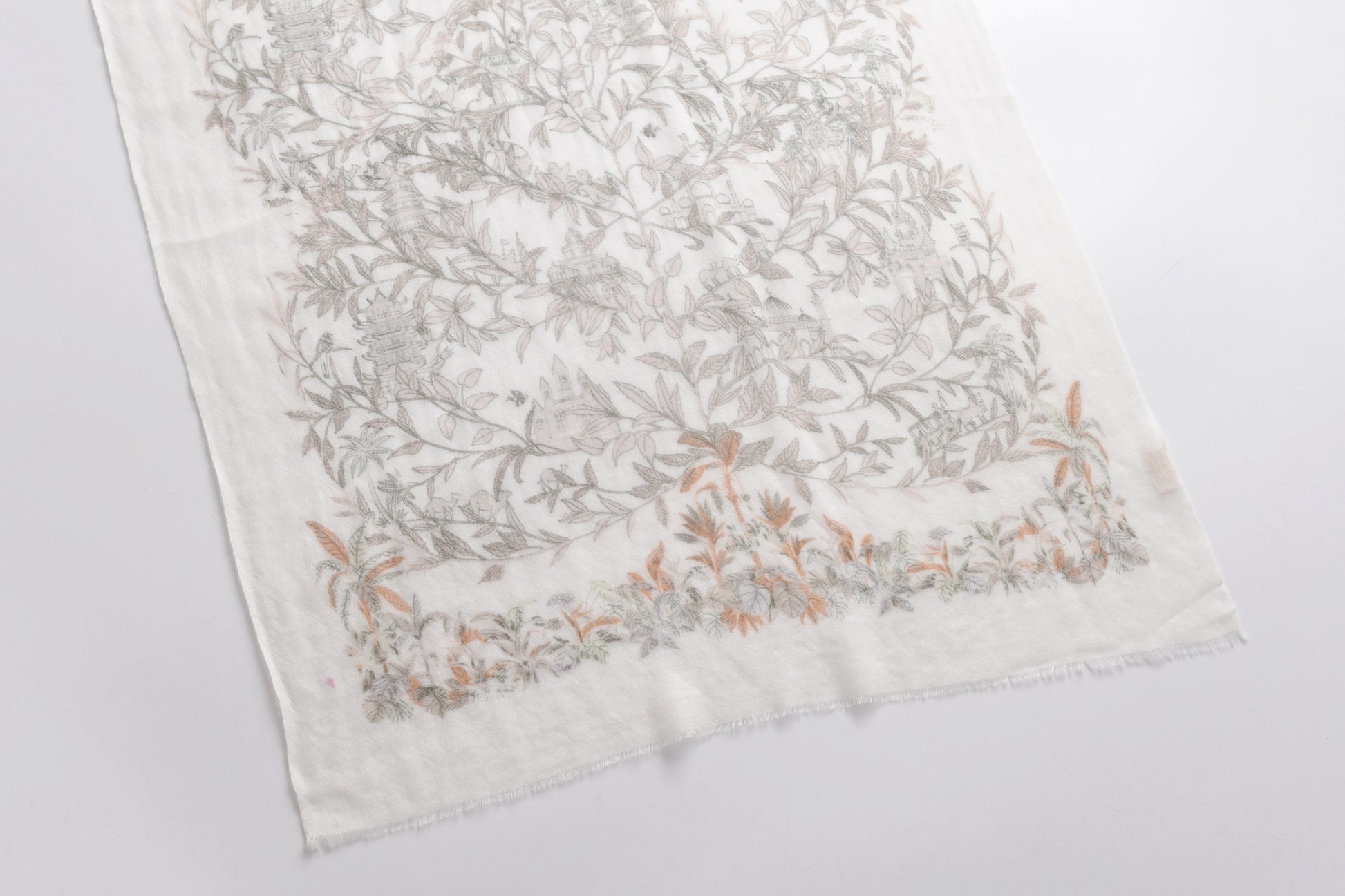 Watercolour Giardino Cashmere Scarf in Beige