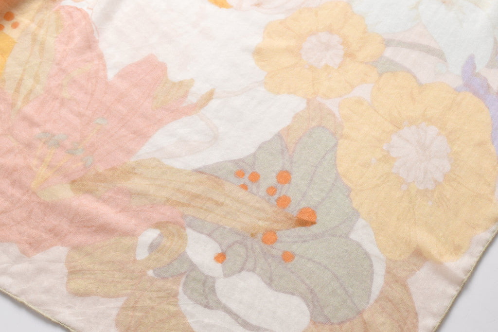 Spring Garden Cashmere Scarf in Peach
