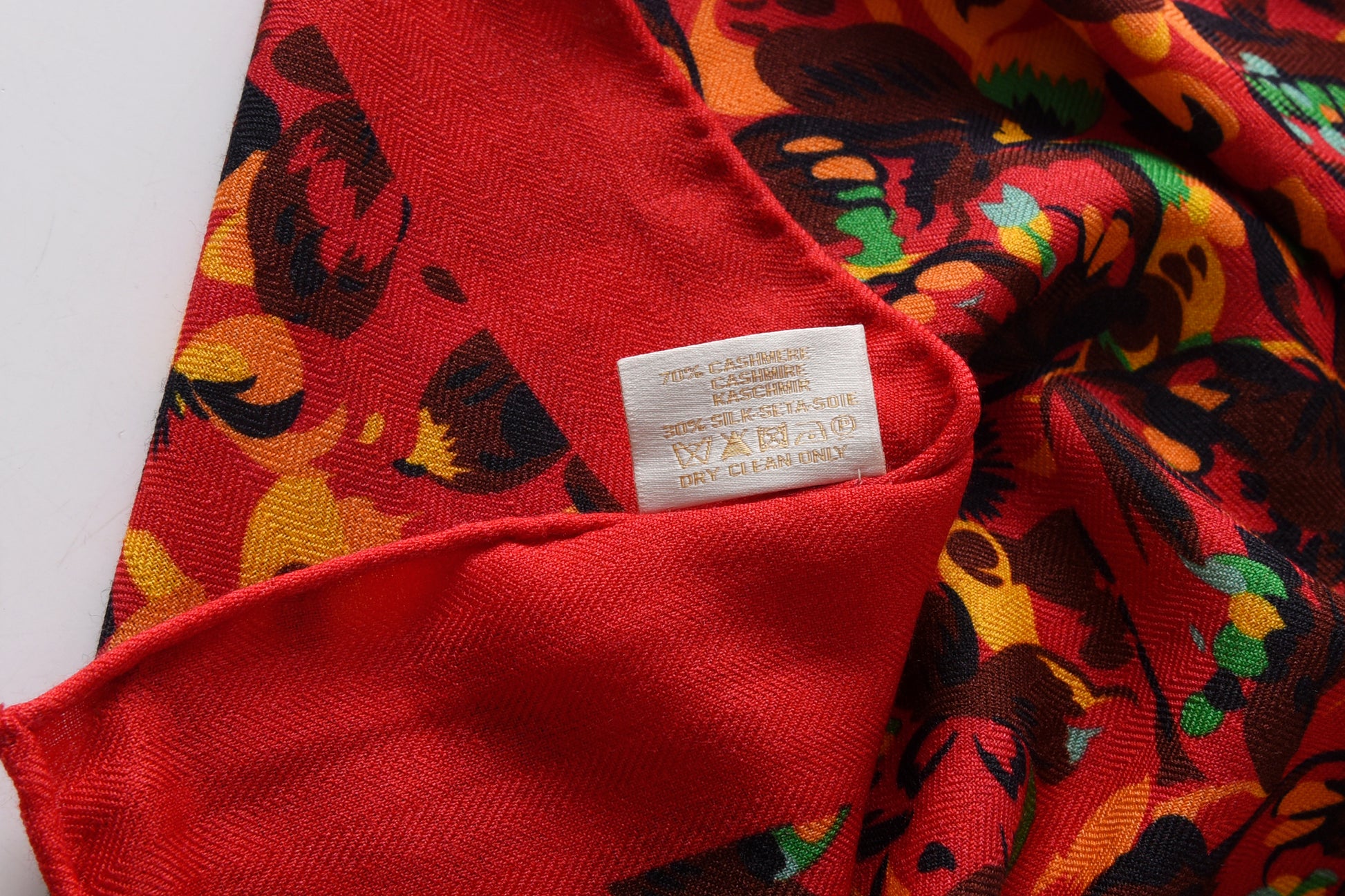 Heart Shaped Floral Butterfly Cashmere Scarf in Red